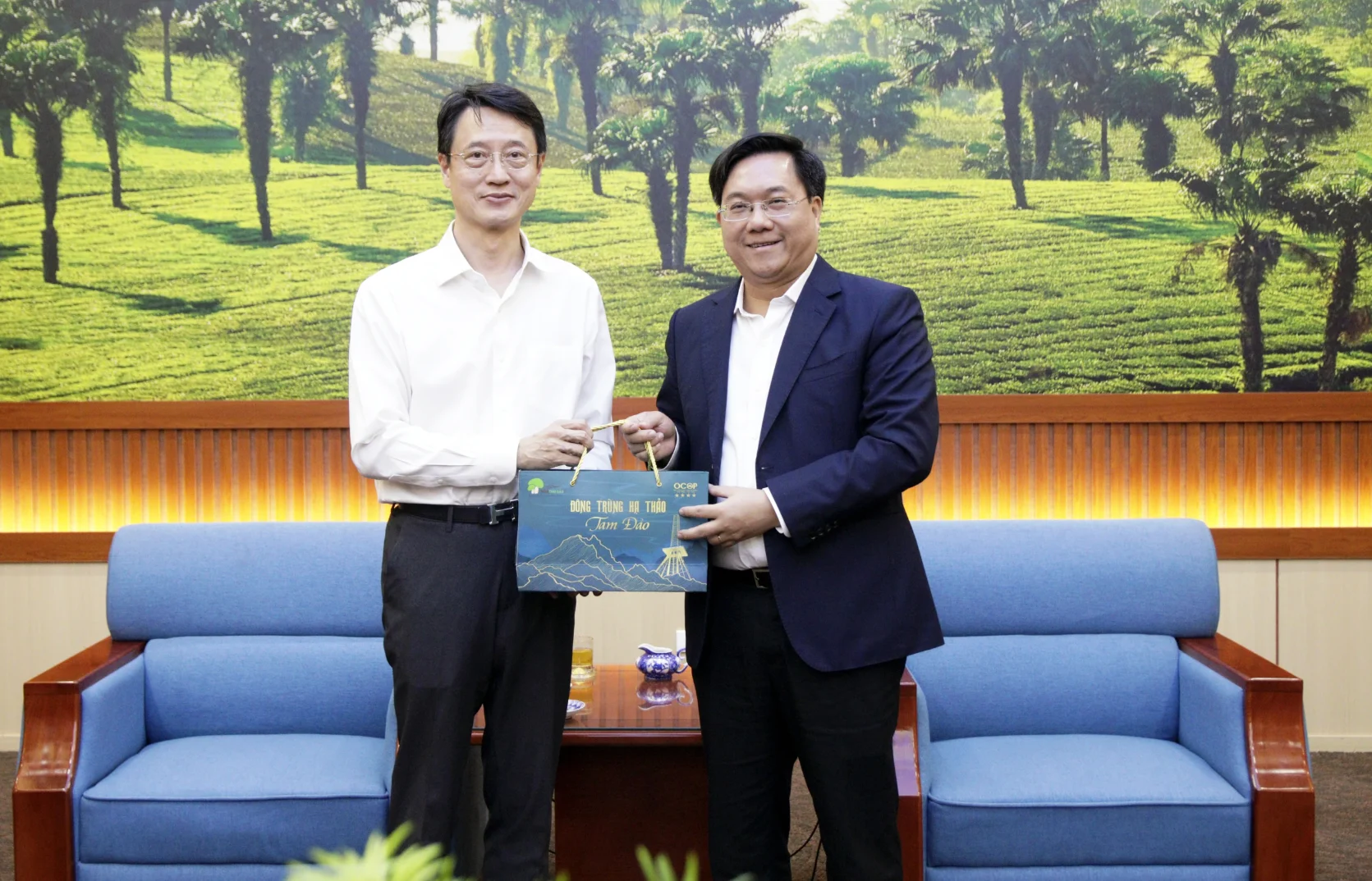 Chủ tịch UBND tỉnh Phú Thọ TRẦN DUY ĐÔNG làm việc với Lãnh đạo Công ty Phú Mỹ Hưng về dự án Phú Mỹ Hưng Phú Thọ
